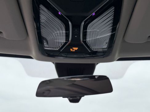 Used 2020 BMW X7 xDrive40i w/ Cold Weather Package image 18