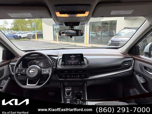 Used 2023 Nissan Rogue SV AWD/4WD image 22