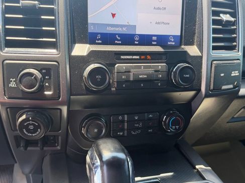 Used 2019 Ford F150 XLT w/ Equipment Group 302A Luxury AWD/4WD image 24