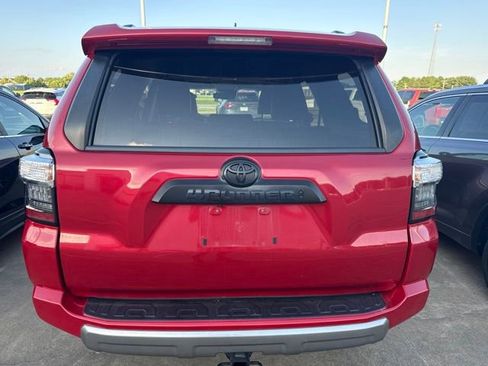 Used 2021 Toyota 4Runner TRD Off-Road Premium w/ Moonroof Package AWD/4WD image 9