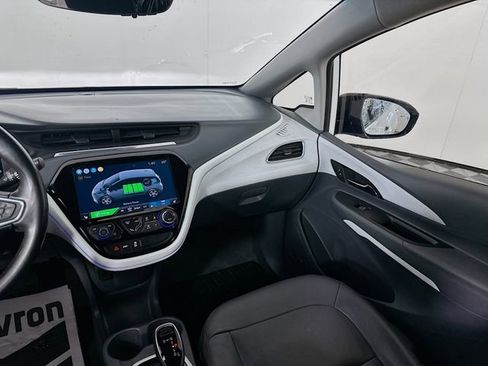 Used 2021 Chevrolet Bolt Premier w/ Infotainment Package image 22