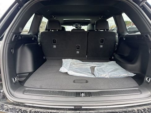 New 2026 Jeep Grand Cherokee Altitude AWD/4WD image 26