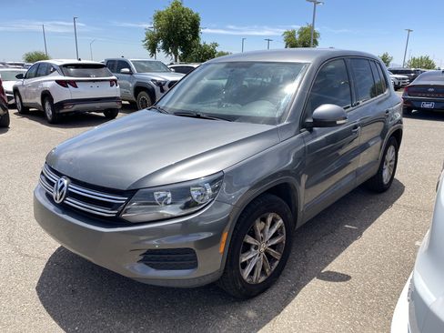 Used 2018 Volkswagen Tiguan Limited FWD image 5