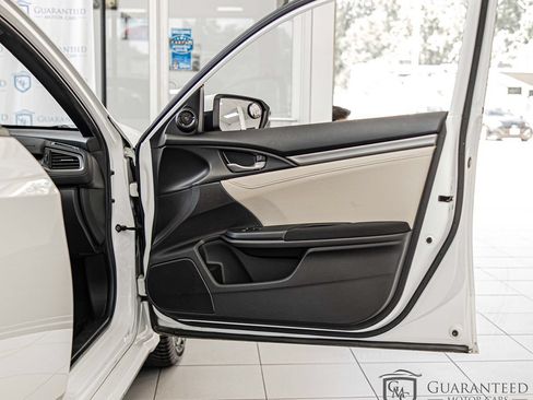 Used 2019 Honda Civic EX image 38