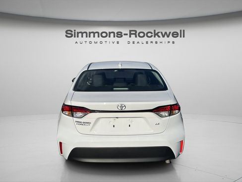 Used 2025 Toyota Corolla LE image 6