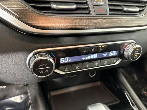 Used 2020 Nissan Altima 2.5 Platinum image 9