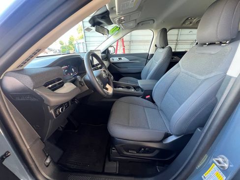 Used 2026 Ford Explorer Active AWD/4WD image 10