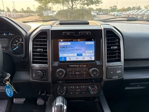 Used 2018 Ford F150 XLT w/ Equipment Group 302A Luxury AWD/4WD image 18