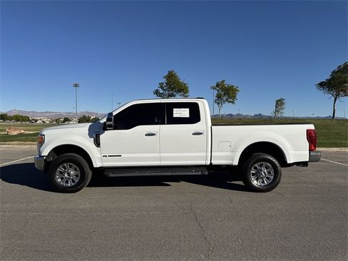 Certified 2022 Ford F250 Lariat w/ Chrome Package image 8