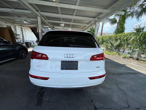 Used 2018 Audi Q5 2.0T Premium Plus w/ Premium Plus Package AWD/4WD image 4