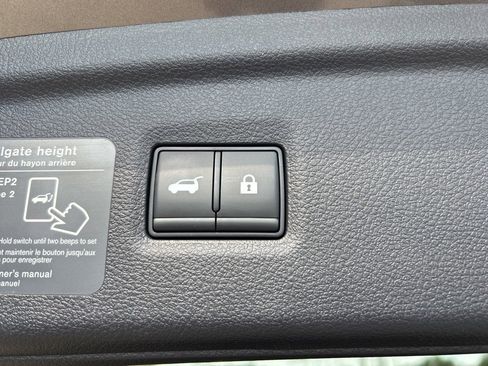 Used 2024 INFINITI QX50 Sport image 9