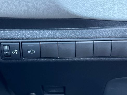 Certified 2025 Toyota Corolla SE w/ Convenience Package FWD image 28