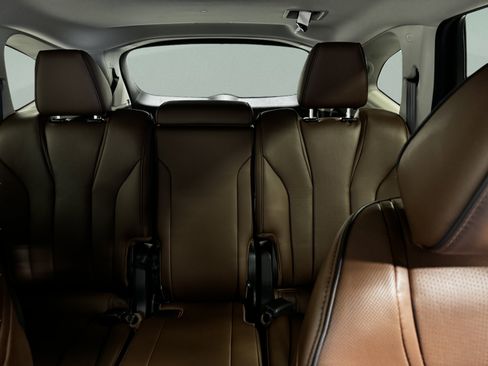 Certified 2024 Acura MDX SH-AWD w/ Advance Package image 40