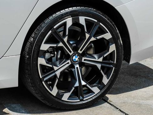 Used 2025 BMW 330i xDrive Sedan w/ Premium Package AWD/4WD image 55