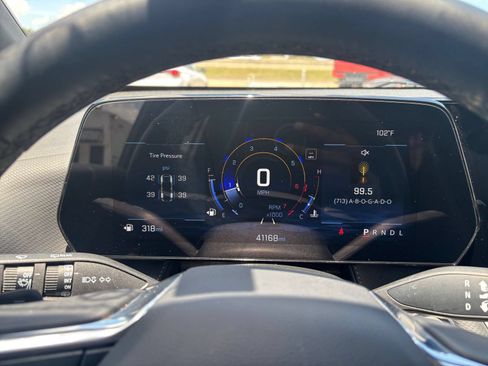 Used 2025 Chevrolet Equinox LT FWD image 39