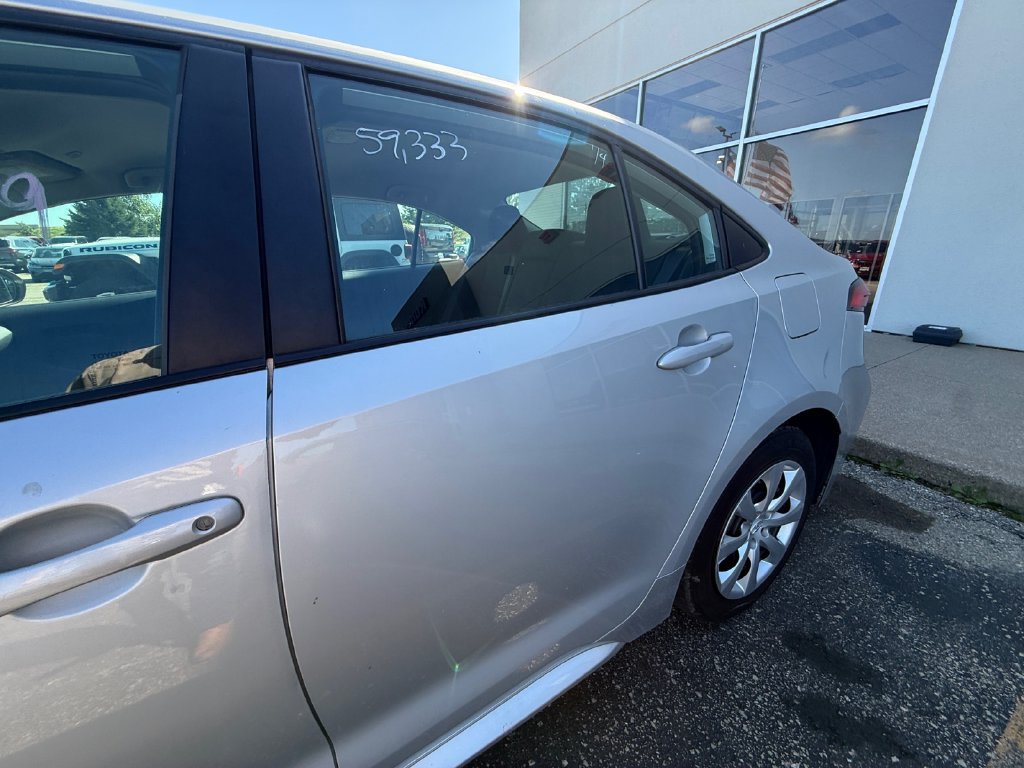 Used 2024 Toyota Corolla LE FWD image 32