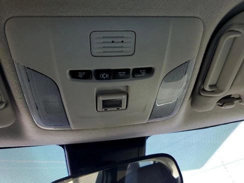 Used 2020 Toyota Corolla LE image 29