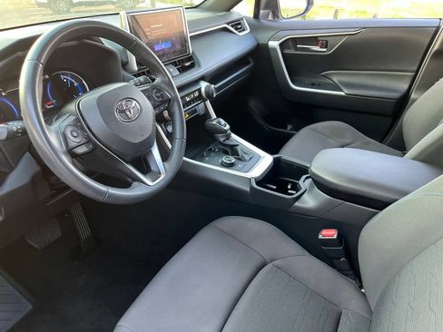 Used 2024 Toyota RAV4 SE AWD/4WD image 18