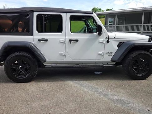 Used 2019 Jeep Wrangler Unlimited Sport S image 19