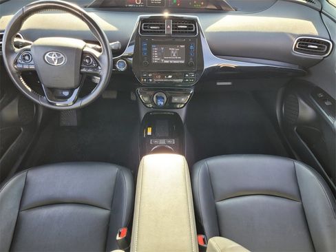 Used 2019 Toyota Prius L Eco image 8