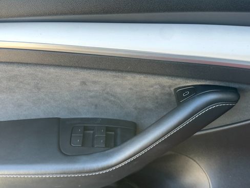 Used 2022 Tesla Model 3 Long Range AWD/4WD image 11