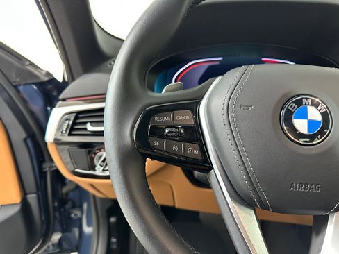 Used 2023 BMW 530i xDrive w/ Premium Package image 16