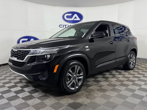 Used 2021 Kia Seltos LX image 29