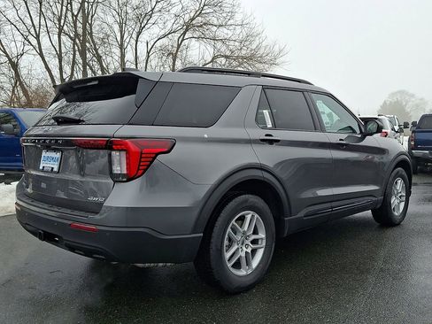 New 2026 Ford Explorer Active image 4