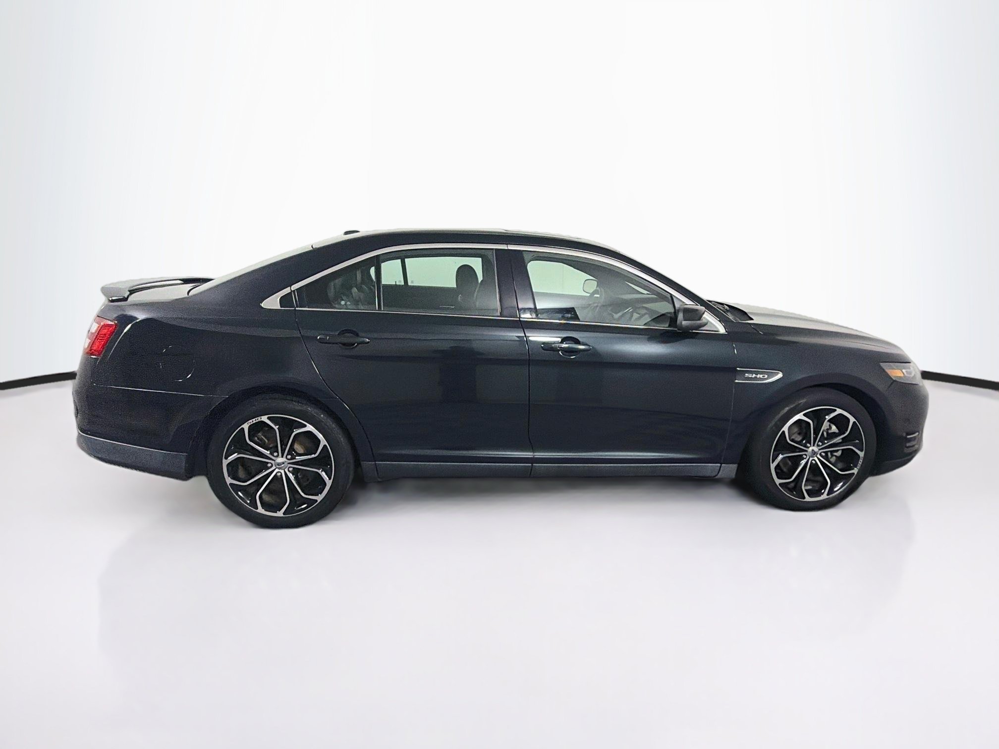 Used 2014 Ford Taurus SHO w/ Equipment Group 401A AWD/4WD image 10