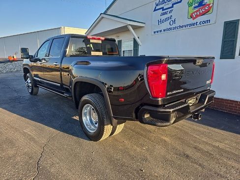 Used 2025 Chevrolet Silverado 3500 High Country w/ High Country Premium Package image 6