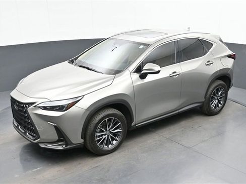 Used 2025 Lexus NX 250 FWD w/ Premium Package image 24