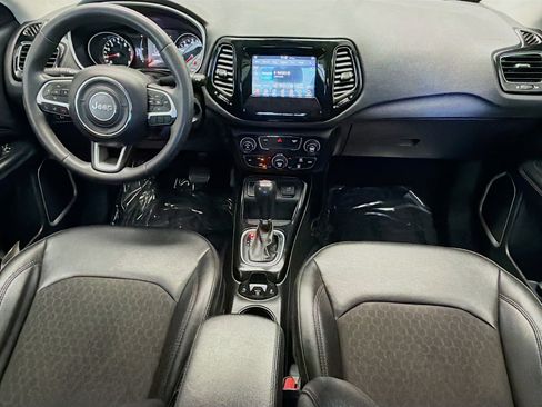 Used 2021 Jeep Compass Latitude FWD image 12