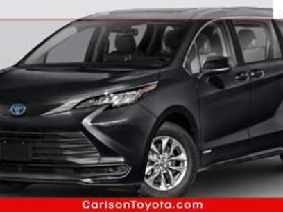 New 2026 Toyota Sienna Platinum