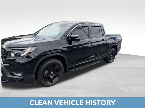 Used 2025 Honda Ridgeline Black Edition image 3