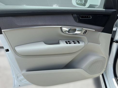 New 2026 Volvo XC90 B6 Ultra w/ Protection Package AWD/4WD image 12