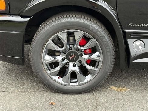 New 2025 GMC Savana 2500 w/ Driver Convenience Package image 7