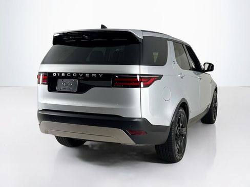 Used 2024 Land Rover Discovery S AWD/4WD image 5