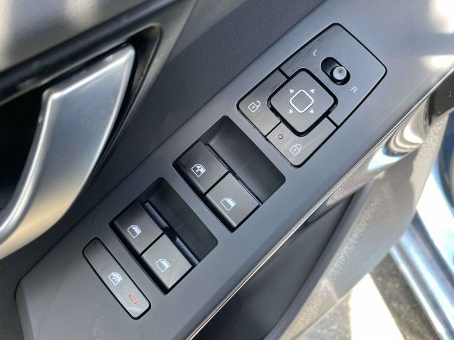 New 2026 Kia Niro EX FWD image 16