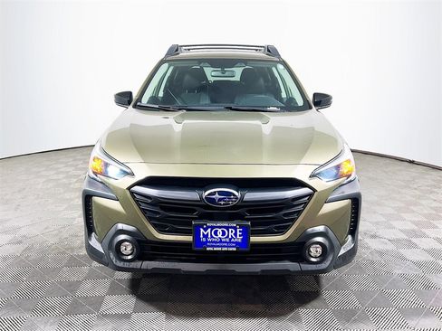 Used 2025 Subaru Outback Premium image 3