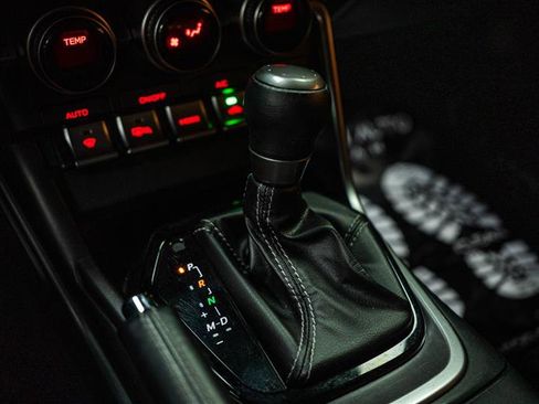 Used 2022 Toyota GR86 Premium image 16