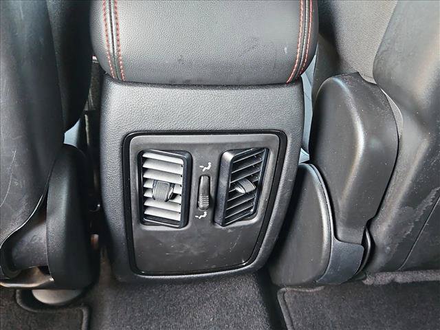 Used 2025 Dodge Durango GT AWD/4WD image 17