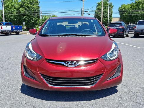 Used 2016 Hyundai Elantra SE FWD image 2