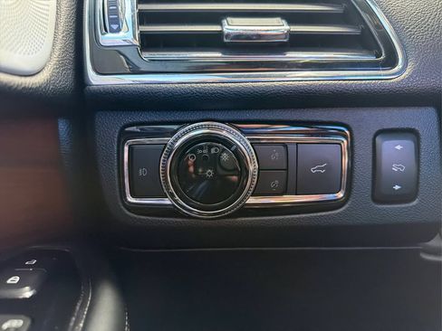 Used 2019 Lincoln Navigator L Reserve AWD/4WD image 15