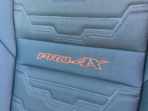 New 2026 Nissan Frontier PRO-4X w/ Pro-4x Convenience Package image 25