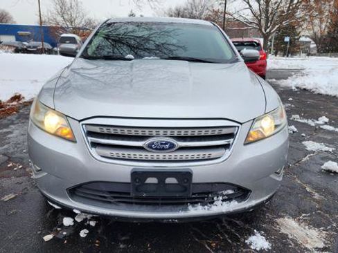 Used 2010 Ford Taurus SEL image 7