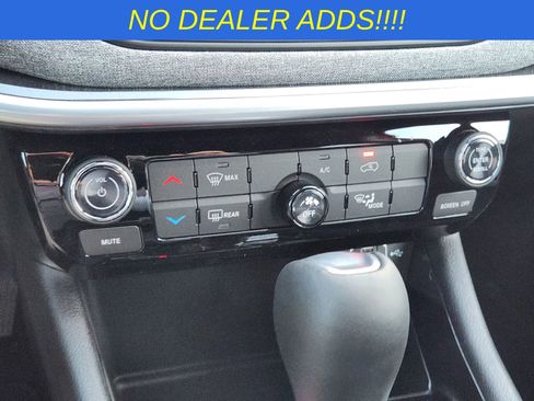 New 2026 Jeep Compass Latitude image 17