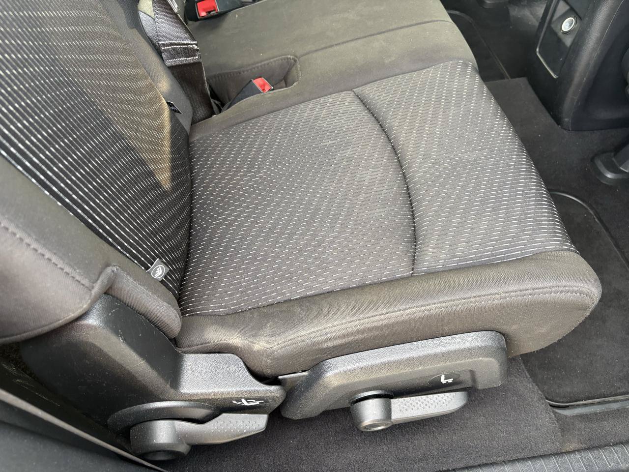 Used 2016 Dodge Journey SE w/ Flexible Seating Group FWD image 43