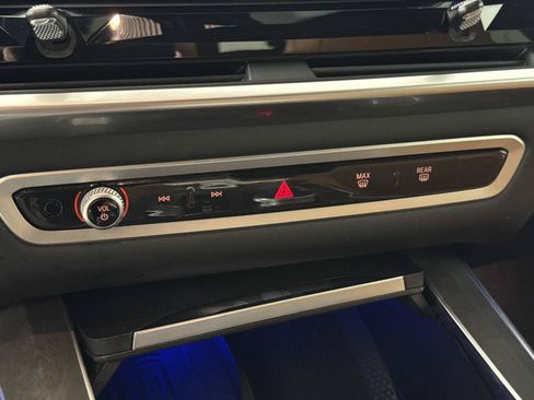 Used 2024 BMW X5 M60i w/ Climate Comfort Package AWD/4WD image 26