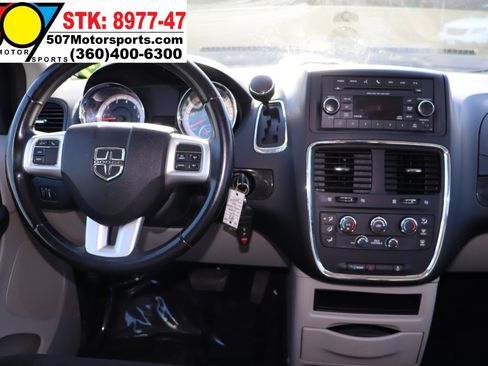 Used 2016 Dodge Grand Caravan SE w/ Quick Order Package 29E SE image 17