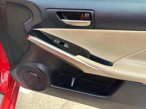 Used 2017 Lexus IS 200t w/ Navigation System Package RWD image 15